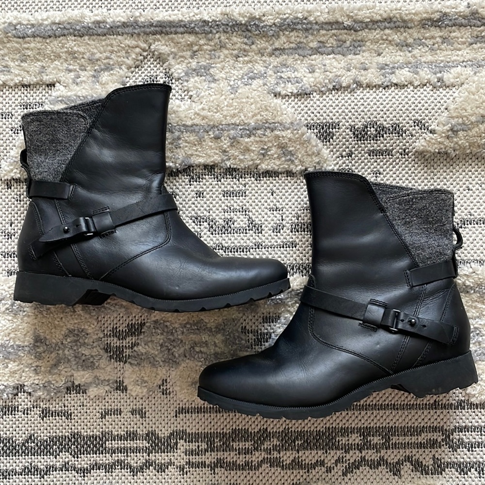 Teva boots
